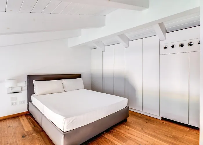 Romantic Garden Villa Sorrente