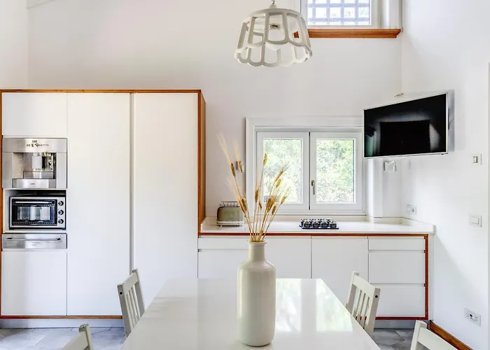 Romantic Garden فيلة سورينتو